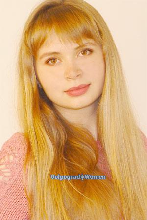 72657 - Elena Age: 27 - Ukraine